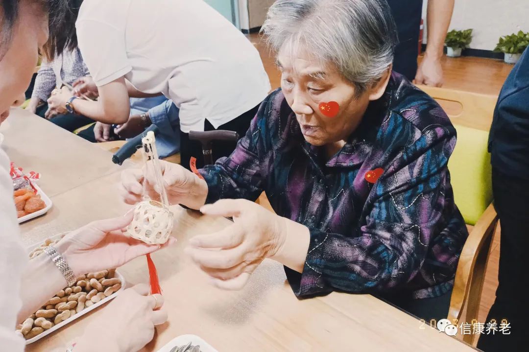 中秋逢国庆，，，双节共欢庆