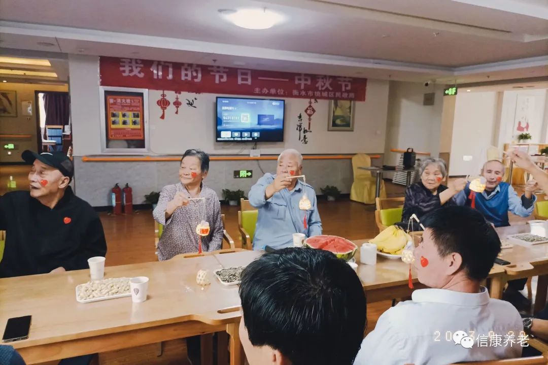 中秋逢国庆，，，双节共欢庆