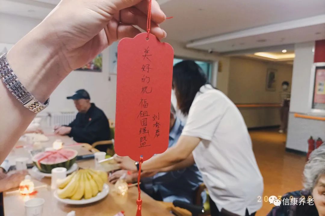 中秋逢国庆，，，双节共欢庆