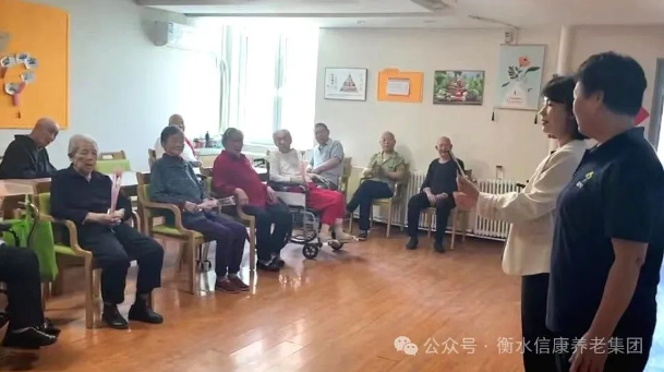 母爱如春，，温暖养老院